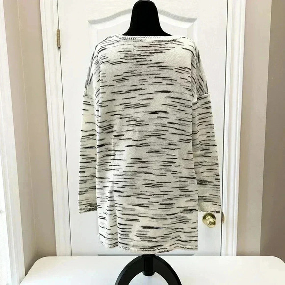 Ricki’s Tunic  Sweater Crew Neck High Low Split Hem Ivory Black Small - Picture 15 of 16